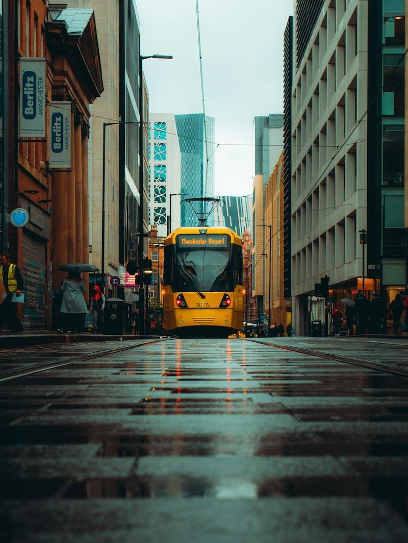 tram in manchester picadilly